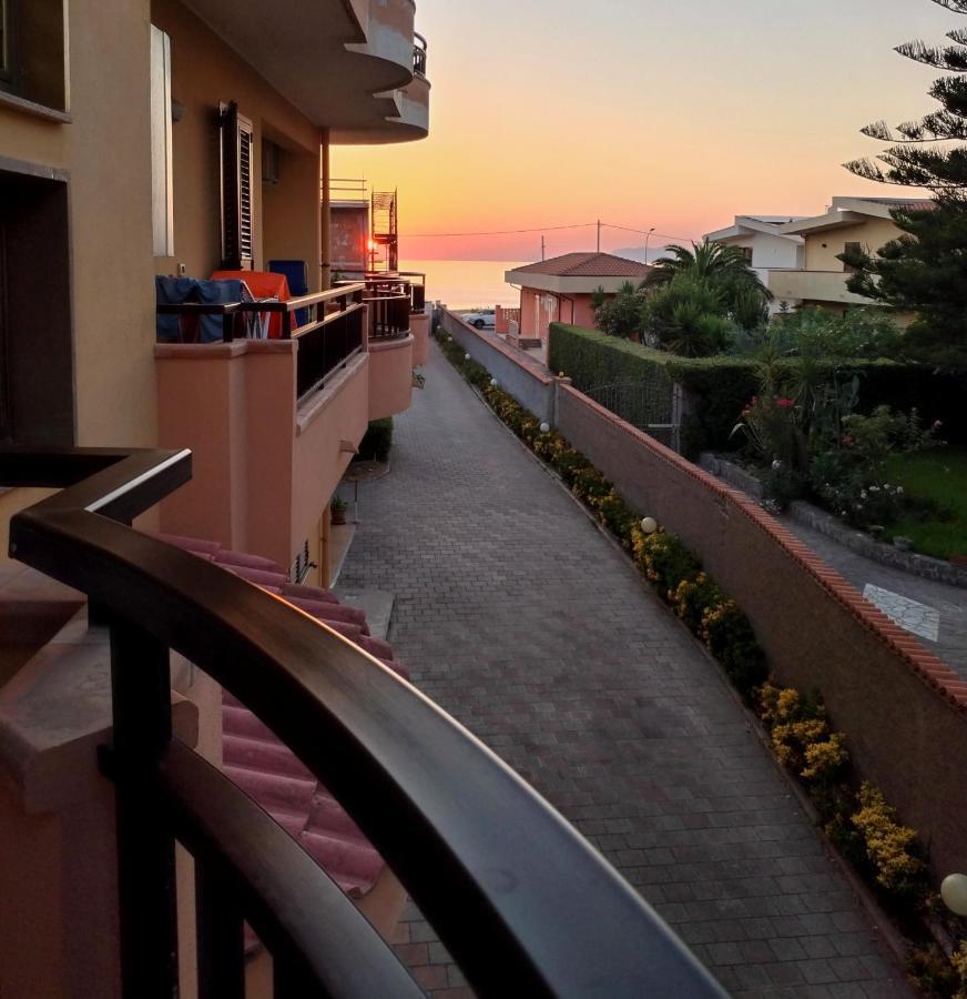 Frontemare Rooms Milazzo Kültér fotó